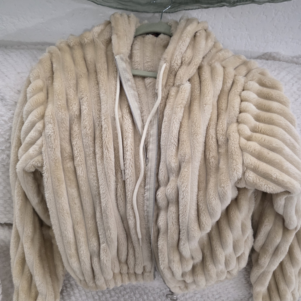 Cozy Faux Fur Zip Hoodie in Light Beige